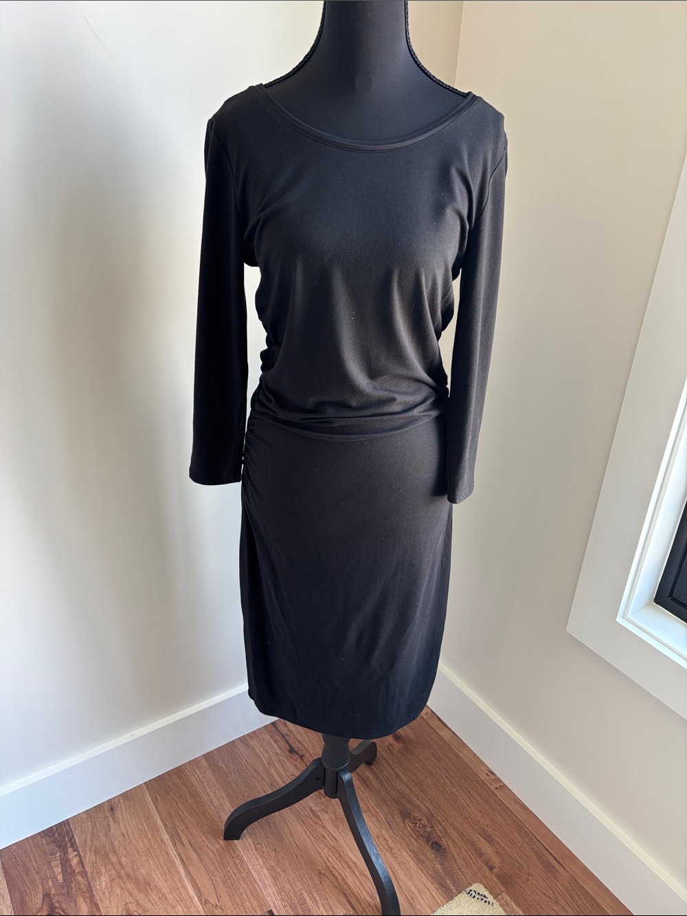 White House Black Market Black Long-Sleeve Scoop Neck Midi Dress